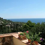 Faslam 1455 Villa