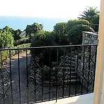 Villa Faslam 1455 *